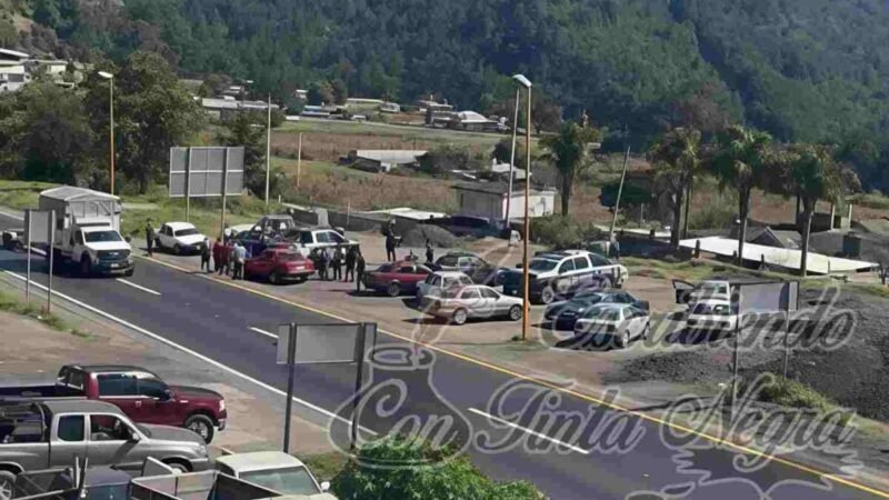 MUERE POLICÍA ESTATAL EN TRIFULCA CON TAXISTAS