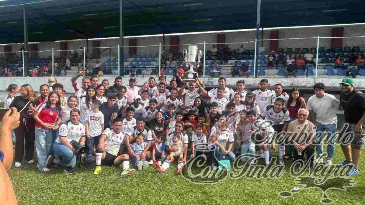 TOMATLÁN, CAMPEÓN DE VETERANOS CÓRDOBA