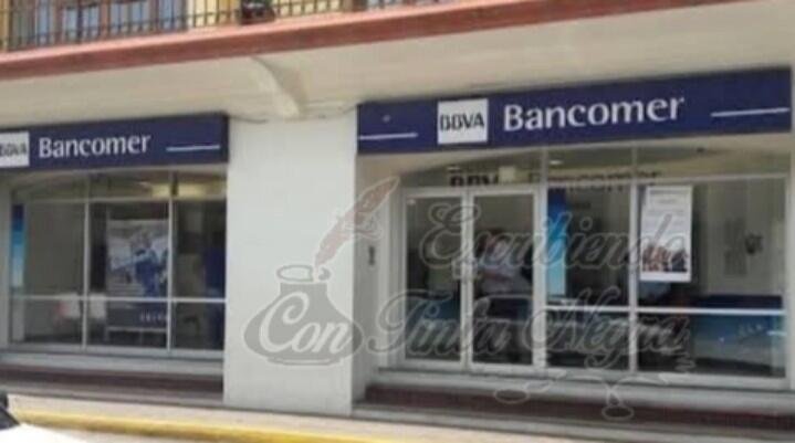 DESPOJAN DE MAS DE 9 MIL A MUJER