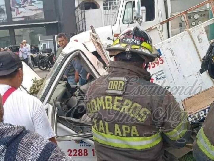 GASERO SE ESTRELLA CONTRA ÁRBOL