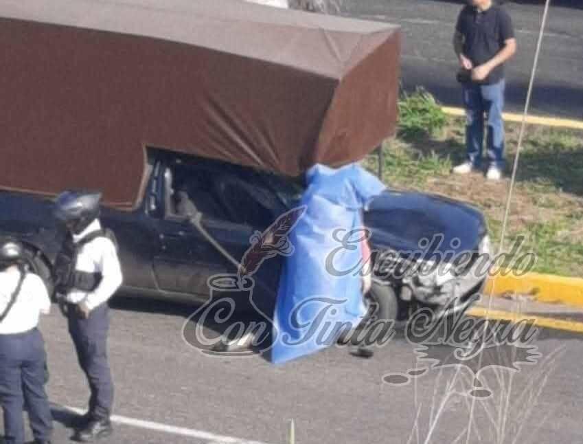 CAMIONETA EMBISTE Y MATA A MOTOCICLISTA