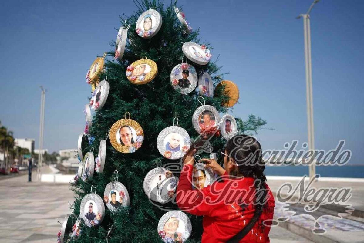 COLOCAN ÁRBOL DE LA AUSENCIA EN MEMORIA DE DESAPARECIDOS