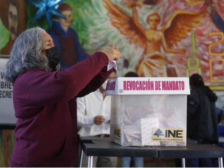 POSPONEN DISCUSIÓN PARA ADELANTAR A 2027 LA REVOCACIÓN DE MANDATO PRESIDENCIAL