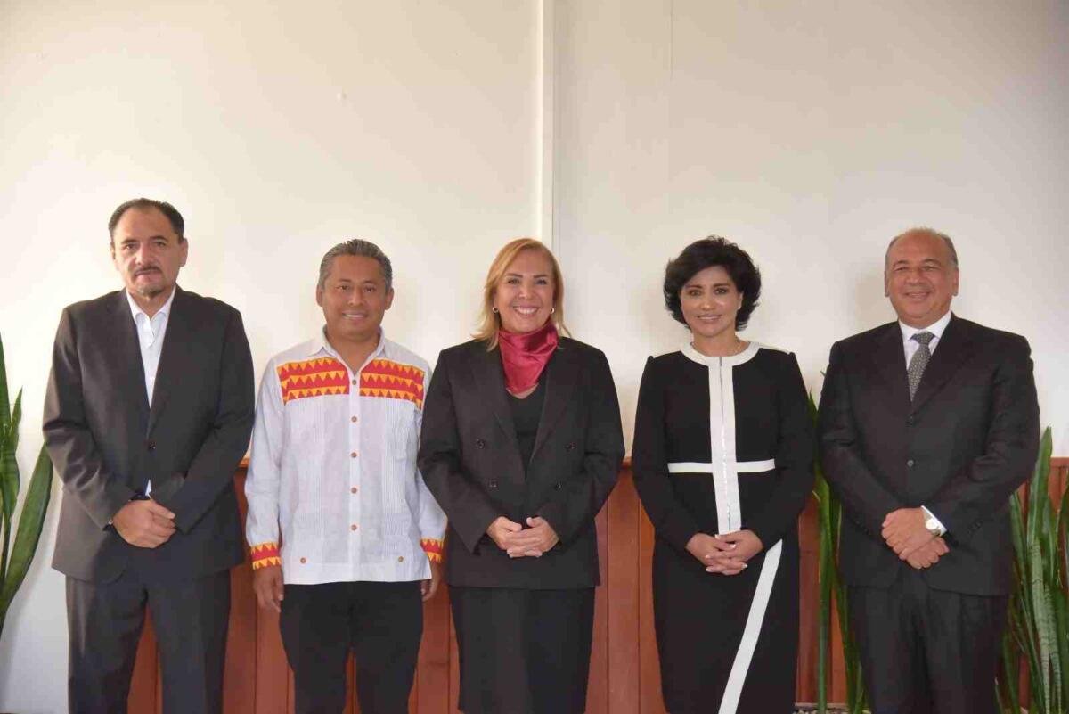 PRESENTA COMISIÓN LA TERNA PARA LA ENTREGA DE LA MEDALLA ADOLFO RUIZ CORTINES 2025