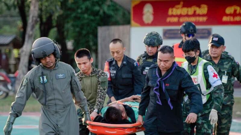 CONFLICTO ENTRE TAILANDIA Y CAMBOYA: 5 MUERTOS Y 16 HERIDOS EN ATAQUES FRONTERIZOS