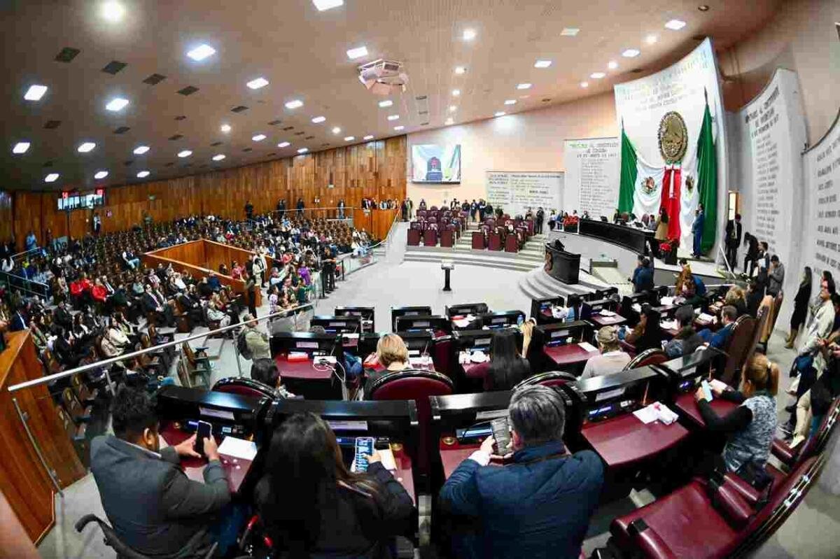 ELIGE CONGRESO A GANADORA DE LA MEDALLA ADOLFO RUIZ CORTINES 2025