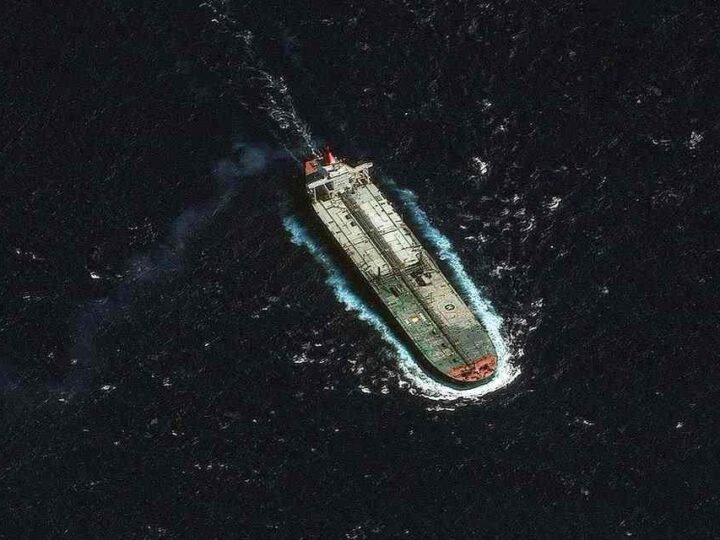 TRUMP ORDENA BLOQUEO “TOTAL” A BUQUES PETROLEROS DE VENEZUELA