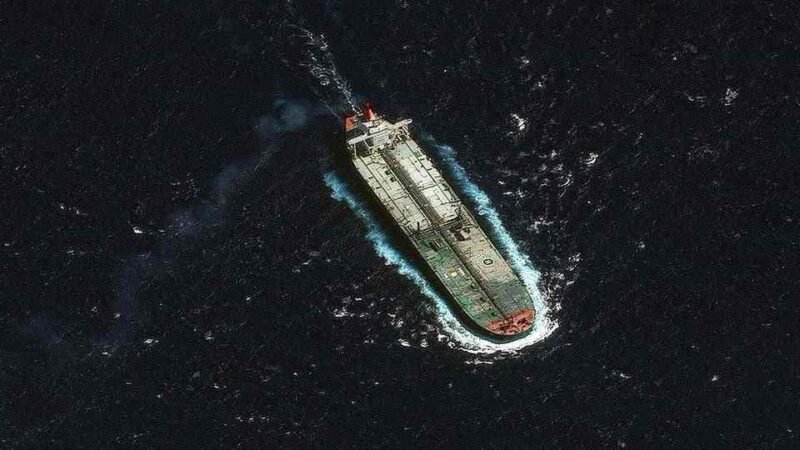 TRUMP ORDENA BLOQUEO “TOTAL” A BUQUES PETROLEROS DE VENEZUELA