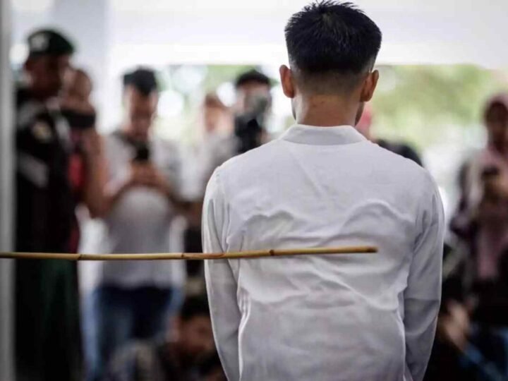 SINGAPUR DARÁ 24 AZOTES A CULPABLES DE ESTAFAS DIGITALES