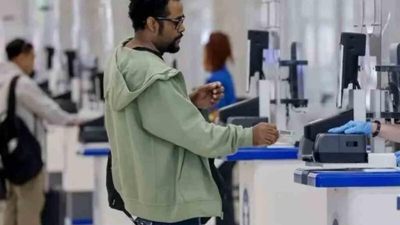 EU EMPIEZA A TOMAR DATOS BIOMÉTRICOS A EXTRANJEROS QUE ENTREN Y SALGAN DEL PAÍS