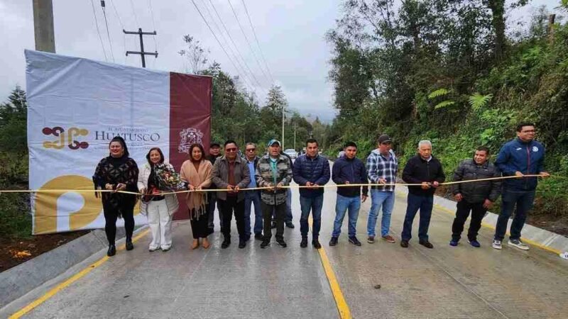 INAUGURA VENTURA DEMUNER CAMINO ELOTEPEC-CHICHIQUILA