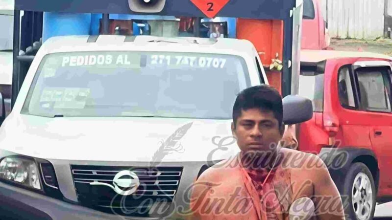 SUJETO SE AUTO LESIONA Y ATACA A LA POLICÍA