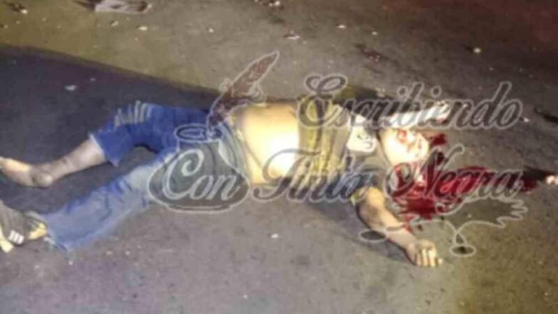 TRAGEDIA EN PASO DEL MACHO; AUTO EMBISTE Y MATA A PAREJA