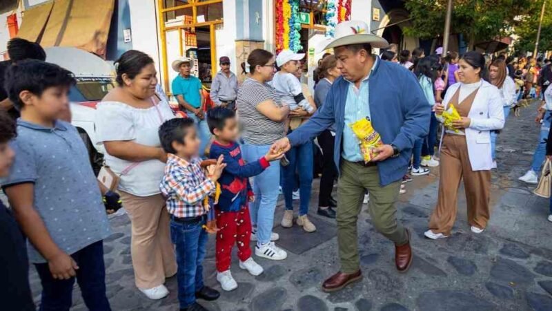 LLEGAN LOS REYES MAGOS A COSCOMATEPEC