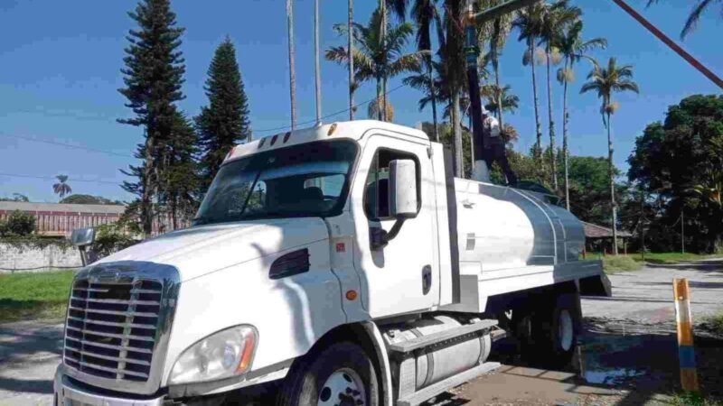 ALCALDESA DE CHOCAMÁN ATIENDE DESABASTO DE AGUA