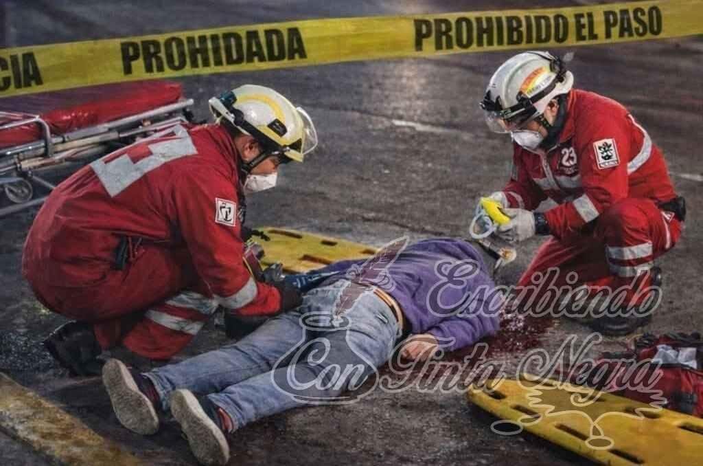 VA A COMPRAR SU CENA Y PIERDE LA VIDA; LO ARROLLÓ CAMIONETA