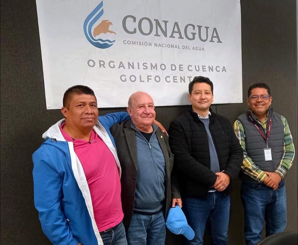 ALCALDE DE TOTUTLA SE REUNE CON DIRECTIVOS DE CONAGUA