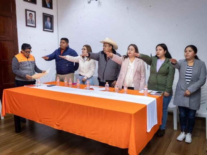 RINDE PROTESTA CONSEJO DE PROTECCIÓN CIVIL EN COSCOMATEPEC