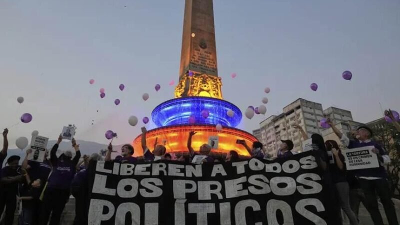 VENEZUELA INICIA LIBERACIÓN DE PRESOS POLÍTICOS DE MADURO