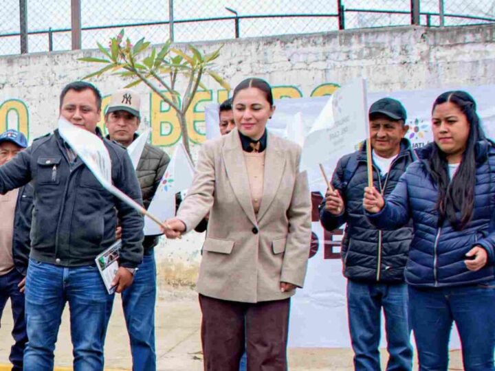 PONEN EN MARCHA PROGAMA DE BACHEO EN IXHUATLÁN DEL CAFÉ