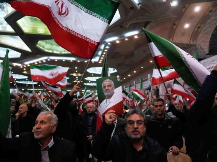 IRÁN ADVIERTE QUE ATACARÁ BASES DE EU SI LANZA UNA OFENSIVA