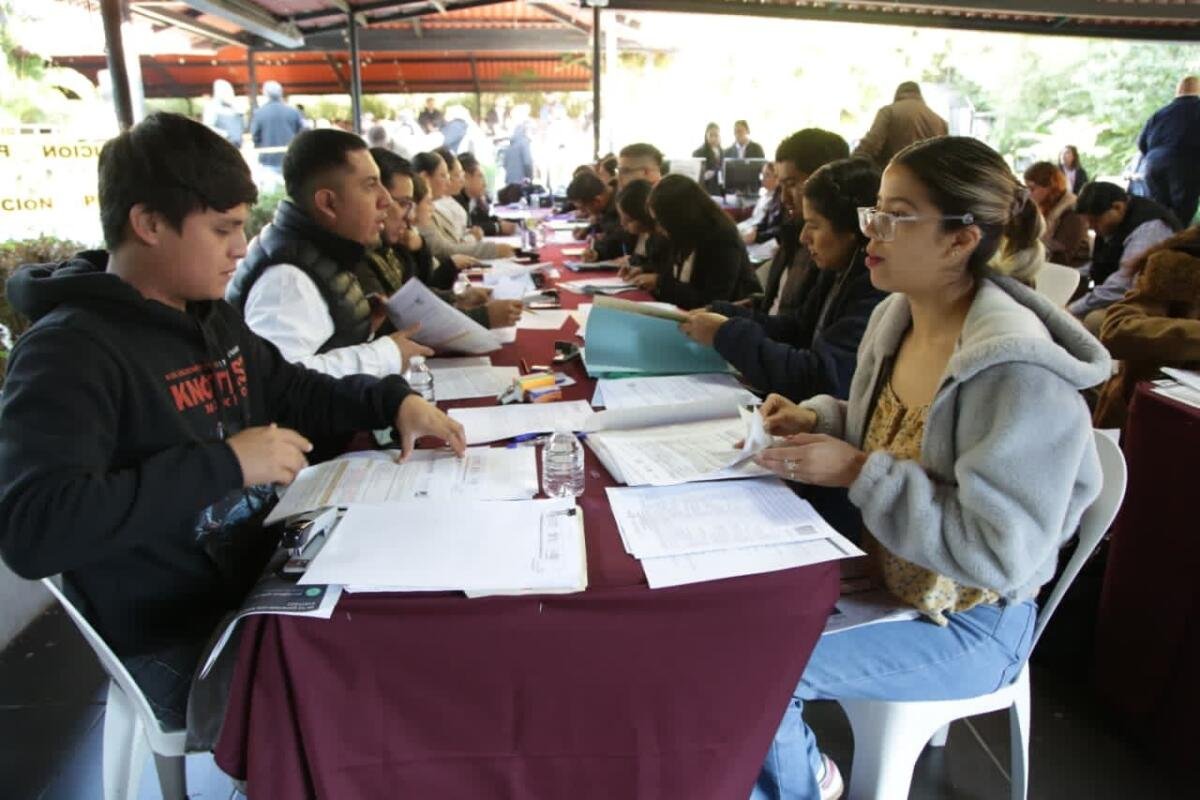 ENTREGA SEV 118 ÓRDENES DE PRESENTACIÓN A DOCENTES DE EDUCACIÓN BÁSICA