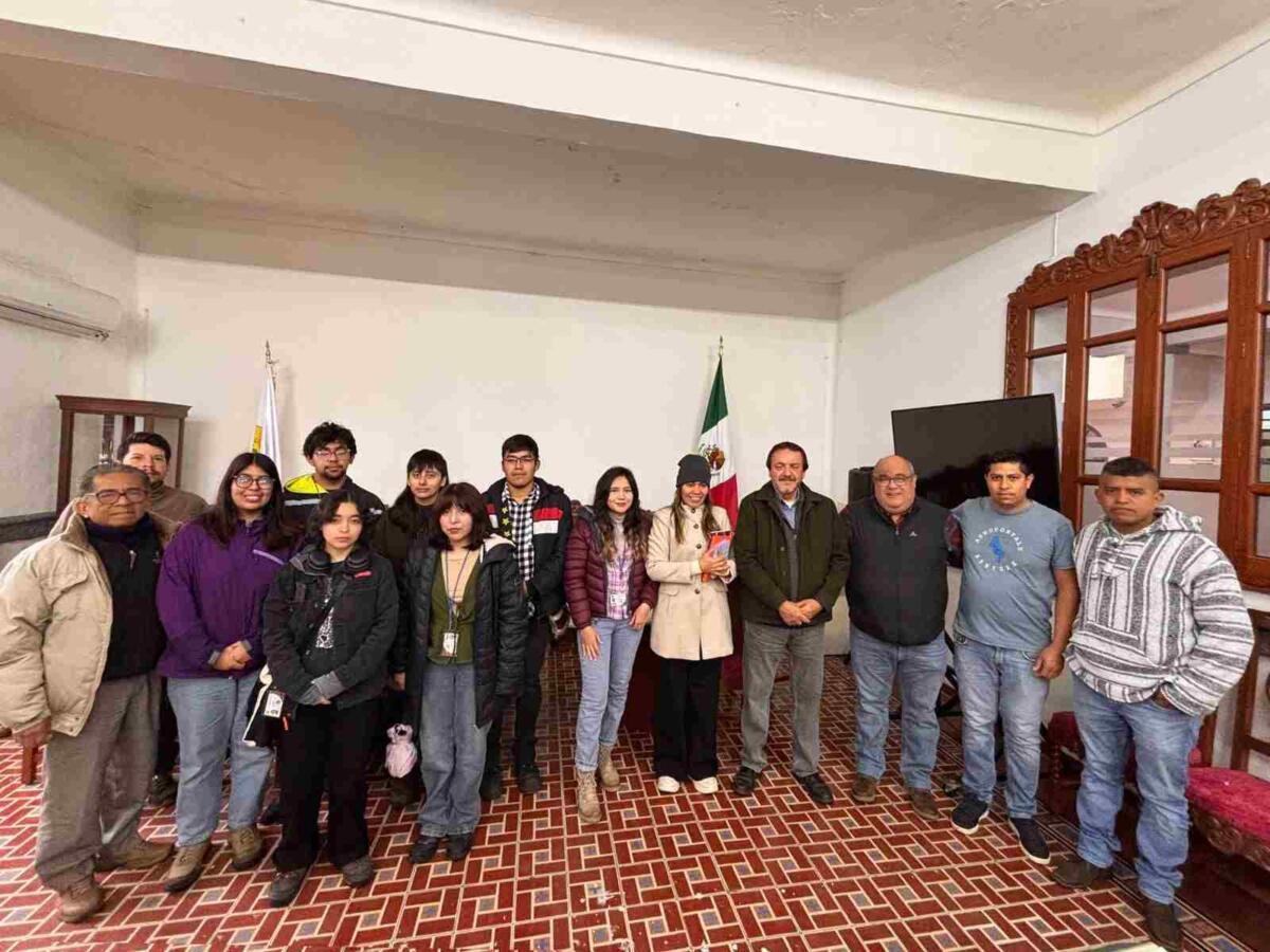 RECIBE ALCALDE DE FORTÍN A ESTUDIANTES Y CATEDRÁTICOS DE LA UNAM