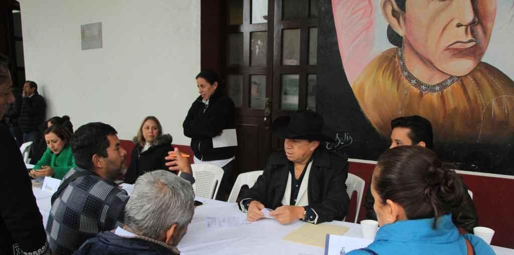 ATIENDE ALCALDE A MÁS DE 300 PERSONAS EN LUNES CIUDADANO