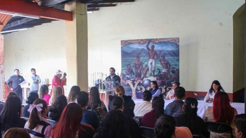 ALCALDE REFRENDA SU COMPROMISO CON LA COMUNIDAD EDUCATIVA DE YANGA