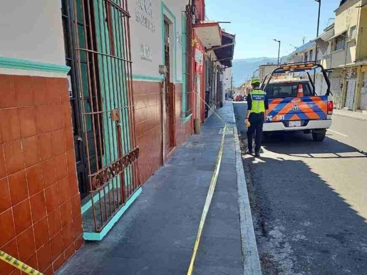 ATIENDE PROTECCIÓN CIVIL AFECTACIONES POR SURADA EN ORIZABA