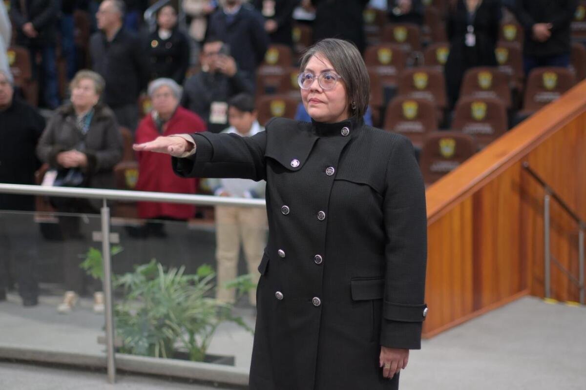 RINDE PROTESTA MINERVA REGINA PÉREZ LÓPEZ COMO TITULAR DE LA COMISIÓN DE DERECHOS HUMANOS