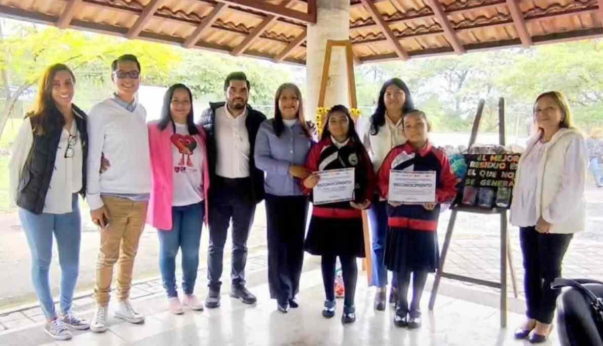 AUTORIDADES MUNICIPALES CREAN CONCIENCIA AMBIENTAL EN LA NIÑEZ DE YANGA