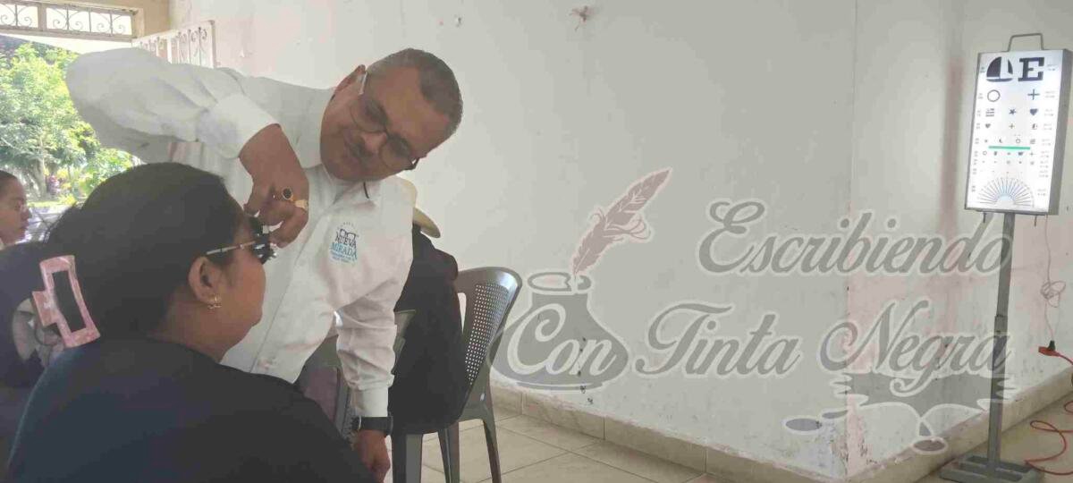REALIZAN JORNADA DE SALUD VISUAL EN CHOCAMÁN