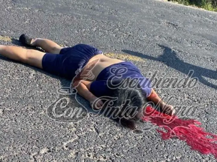 VERSA ATROPELLA Y MATA A MUJER