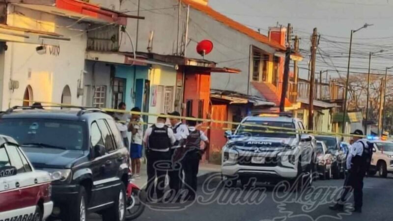 LO BALEAN DENTRO DE BAR EN ORIZABA