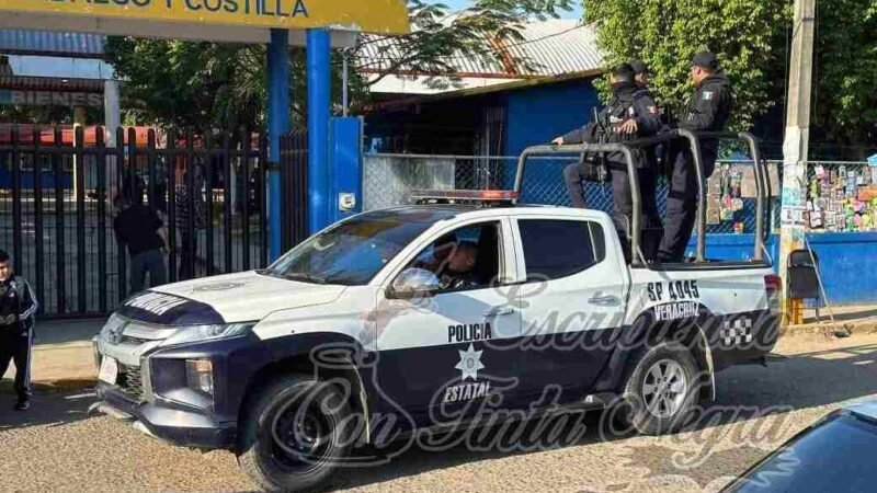 LEVANTAN A MECÁNICO ¡DENTRO DE UNA ESCUELA!