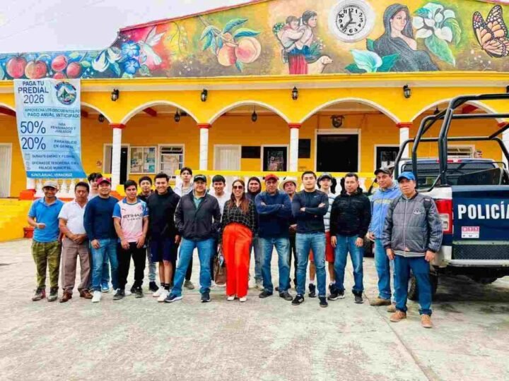 OFRECE ALCALDE APOYO A FUTBOLISTAS DE ALPATLÁHUAC