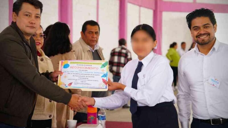 REALIZAN DEMOSTRACIÓN DE ESCOLTAS EN TOTUTLA