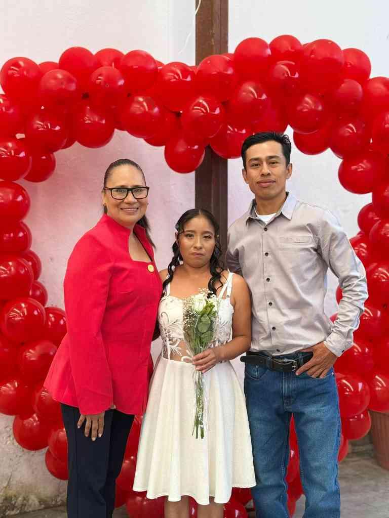 SELLAN SU AMOR EN CHOCAMÁN