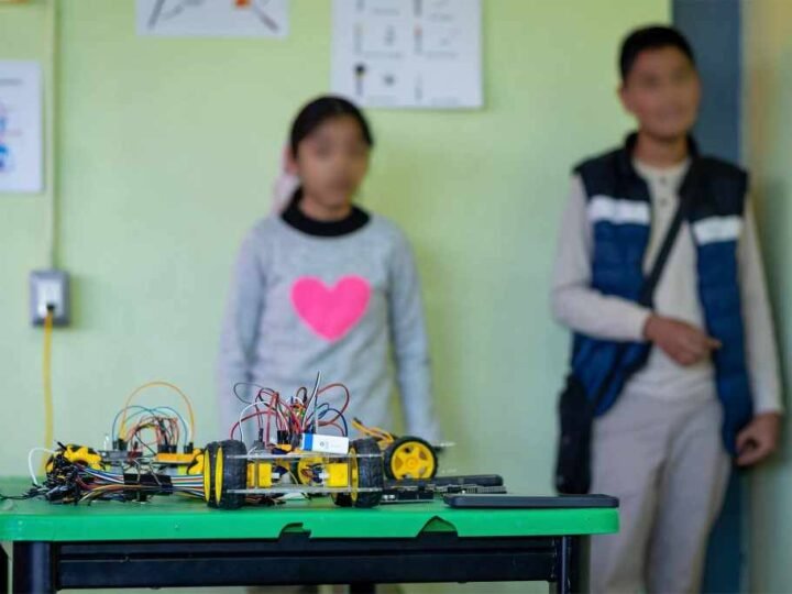 PARTICIPAN NIÑOS DE COSCO EN CURSO DE ROBÓTICA