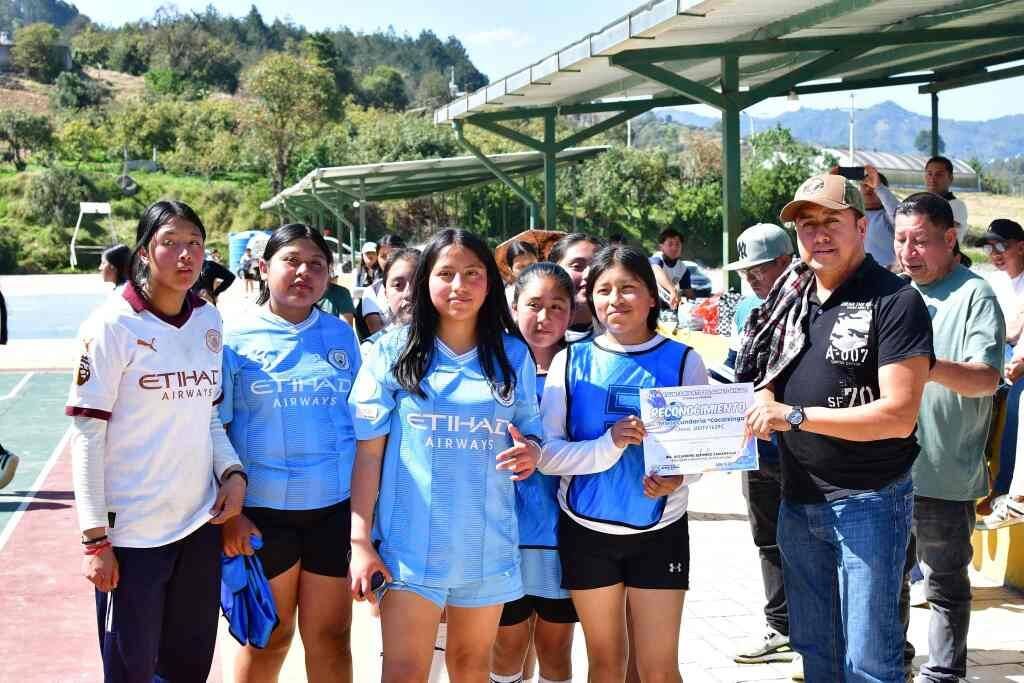 CELEBRAN MUNDIALITO EN ALPATLÁHUAC