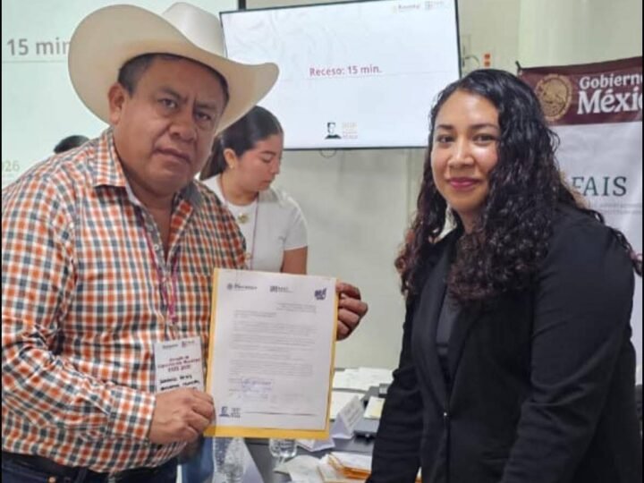 SE CAPACITA ALCALDE DE COSCOMATEPEC EN MANEJO DE RECURSOS