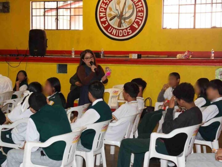 ORIENTAN A ALUMNOS FORTINENSES SOBRE “VIOLENCIA EN EL NOVIAZGO”
