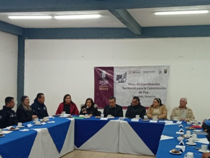 ALCALDE DE TOMATLÁN REFRENDA COMPROMISO DE TRABAJAR POR SEGURIDAD DEL MUNICIPIO