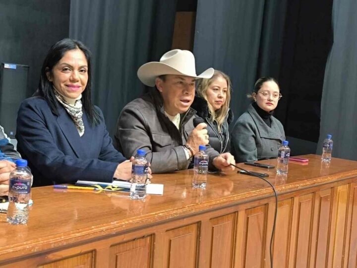 FORTALECE AYUNTAMIENTO COMUNICACIÓN CON SECTOR EDUCATIVO