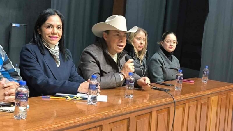 FORTALECE AYUNTAMIENTO COMUNICACIÓN CON SECTOR EDUCATIVO