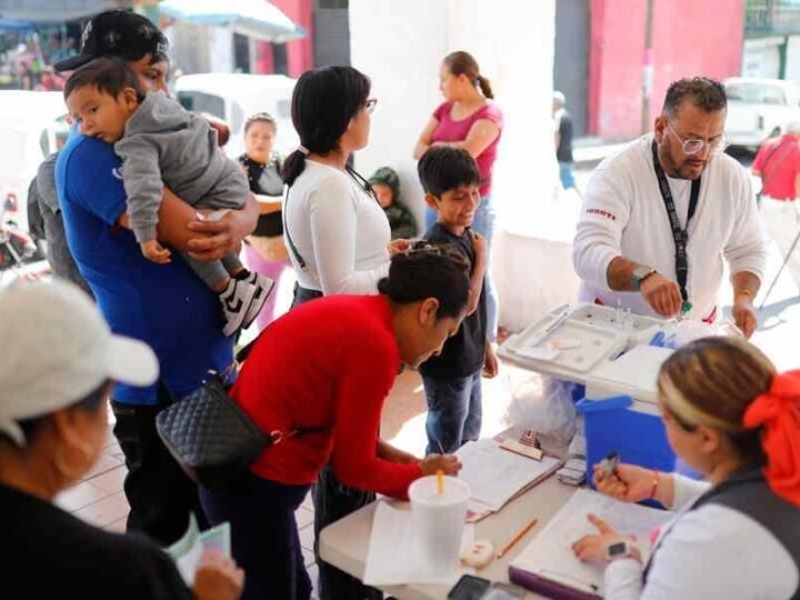 MÉXICO INTENSIFICA LA VACUNACIÓN PARA FRENAR EL BROTE DE SARAMPIÓN