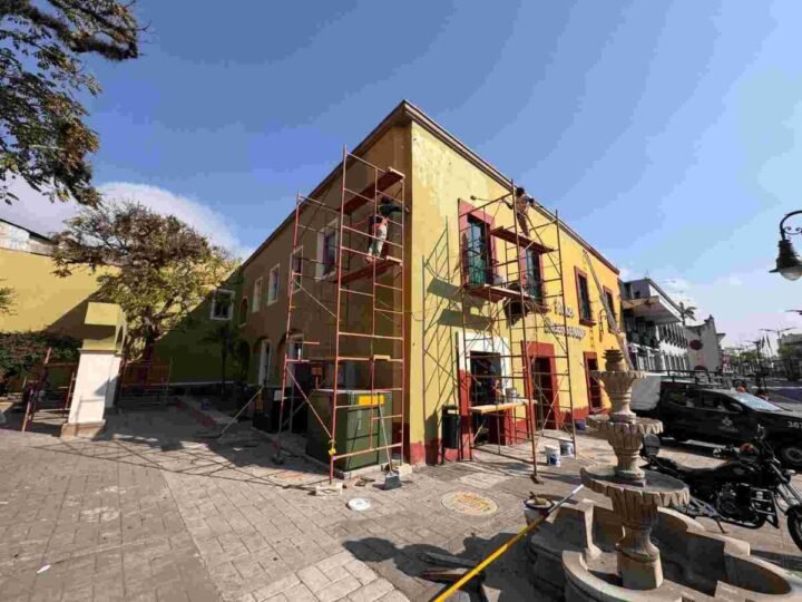 PLAZA BICENTENARIO LISTA PARA RECIBIR A MILES DE PERSONAS EL 14 DE FEBRERO