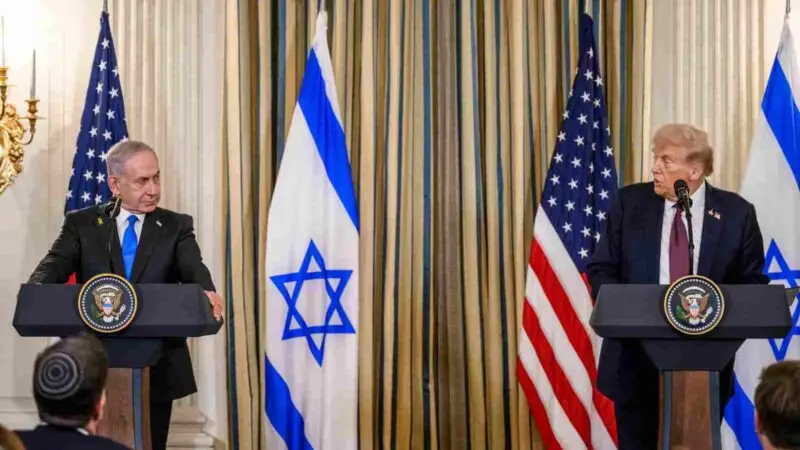 TRUMP ANUNCIA QUE LA JUNTA DE PAZ REVELARÁ PLAN PARA RECONSTRUIR GAZA