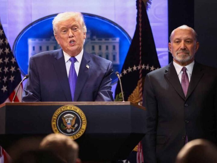 TRUMP SUBIRÁ EL ARANCEL GLOBAL A UN 15% TRAS REVÉS DE LA SUPREMA CORTE